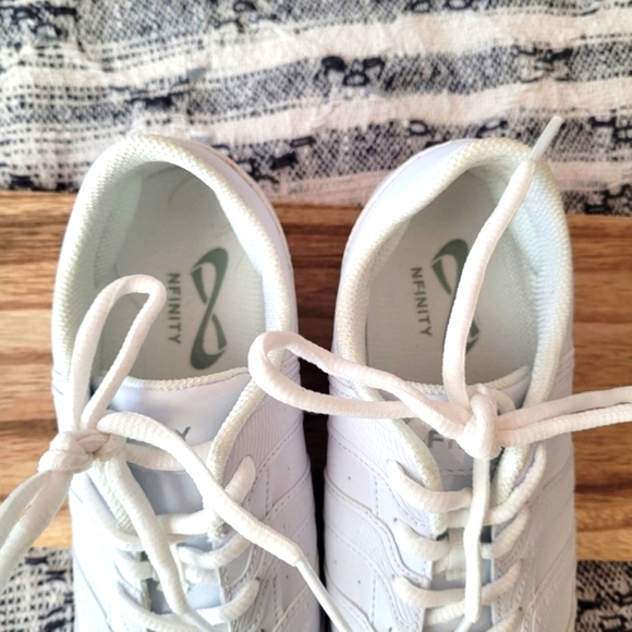 Infinity Cheer Shoes Rival 2, size 9. - Picture 6 of 11